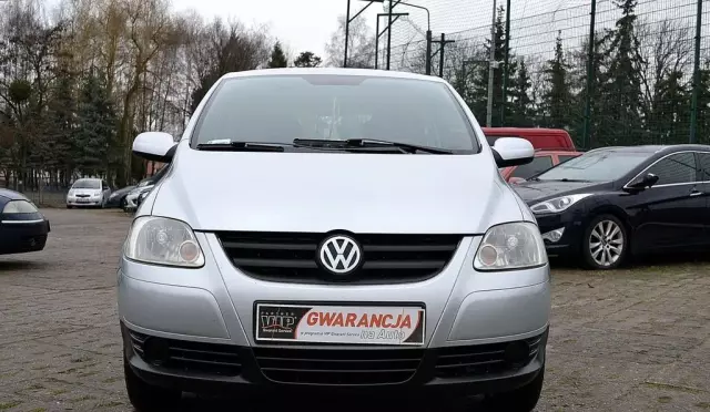 VOLKSWAGEN Fox 