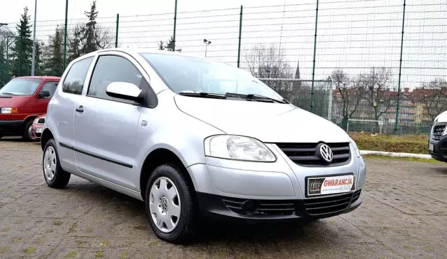 VOLKSWAGEN Fox 