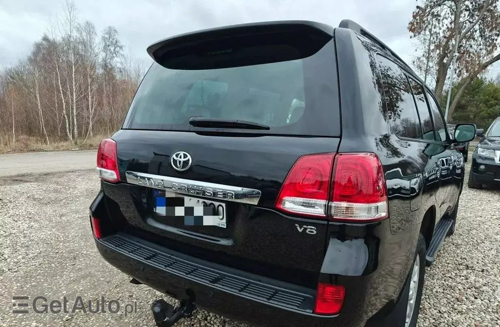 TOYOTA Land Cruiser 