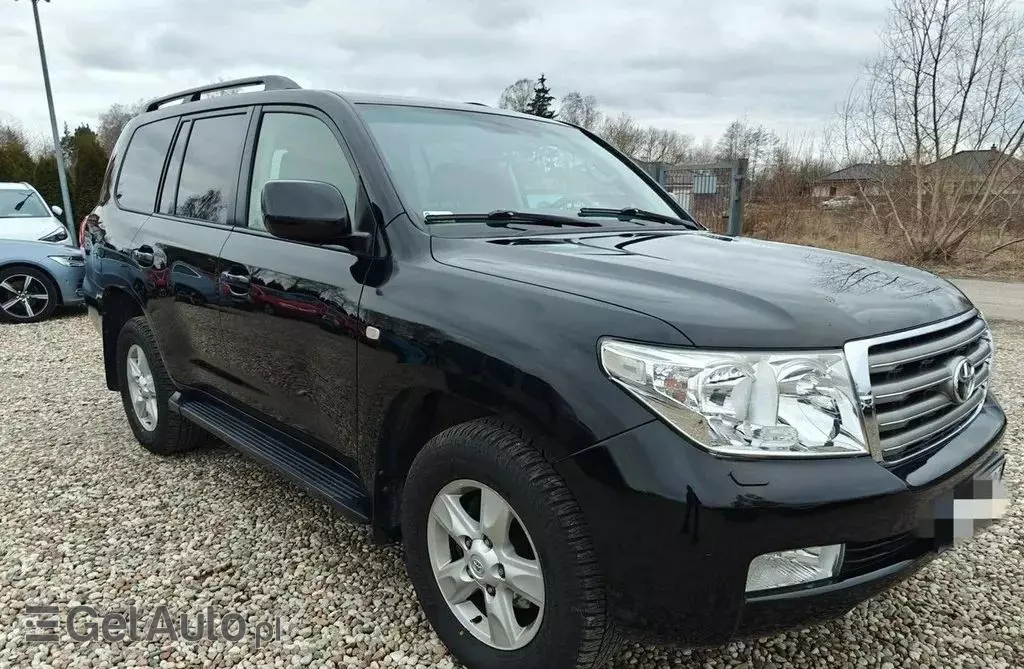 TOYOTA Land Cruiser 