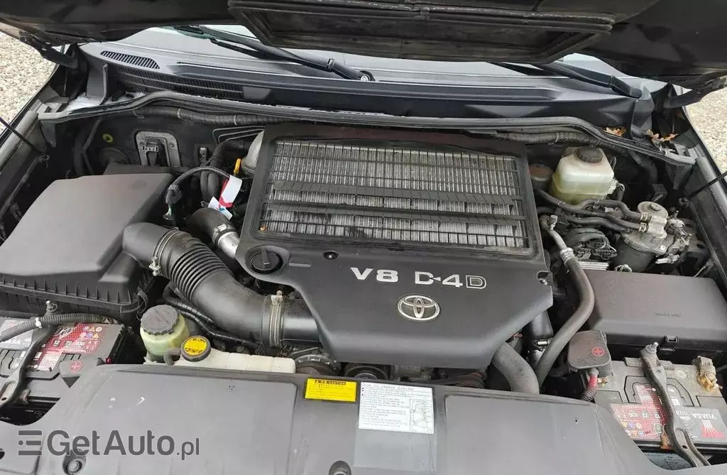 TOYOTA Land Cruiser 