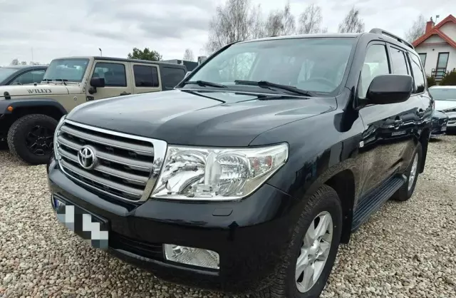 TOYOTA Land Cruiser 