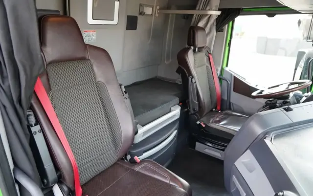 RENAULT T 520 / MAXISPACE / RETARDER / ALUFELGI  / SKÓRY / EURO 6 