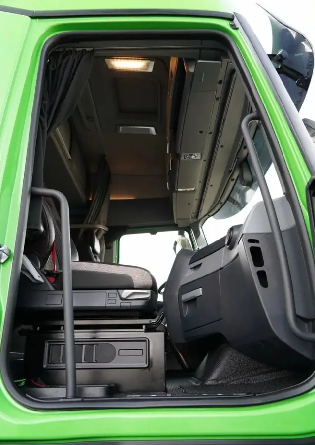 RENAULT T 520 / MAXISPACE / RETARDER / ALUFELGI  / SKÓRY / EURO 6 