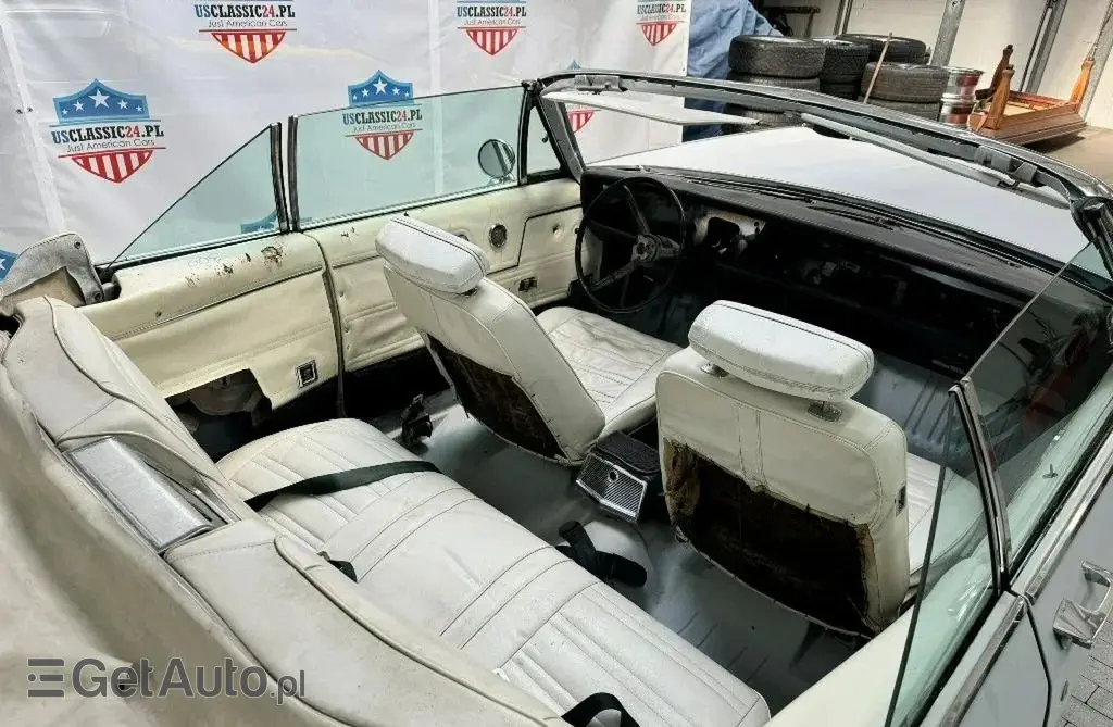 CHRYSLER Town & Country 