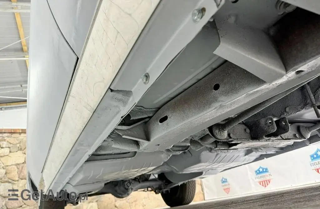 CHRYSLER Town & Country 