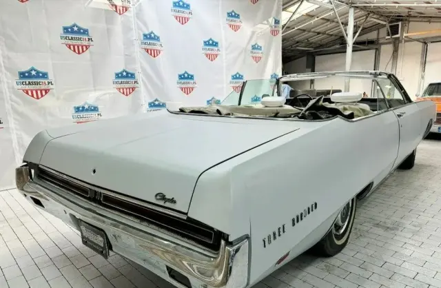 CHRYSLER Town & Country 