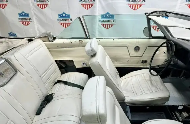 CHRYSLER Town & Country 