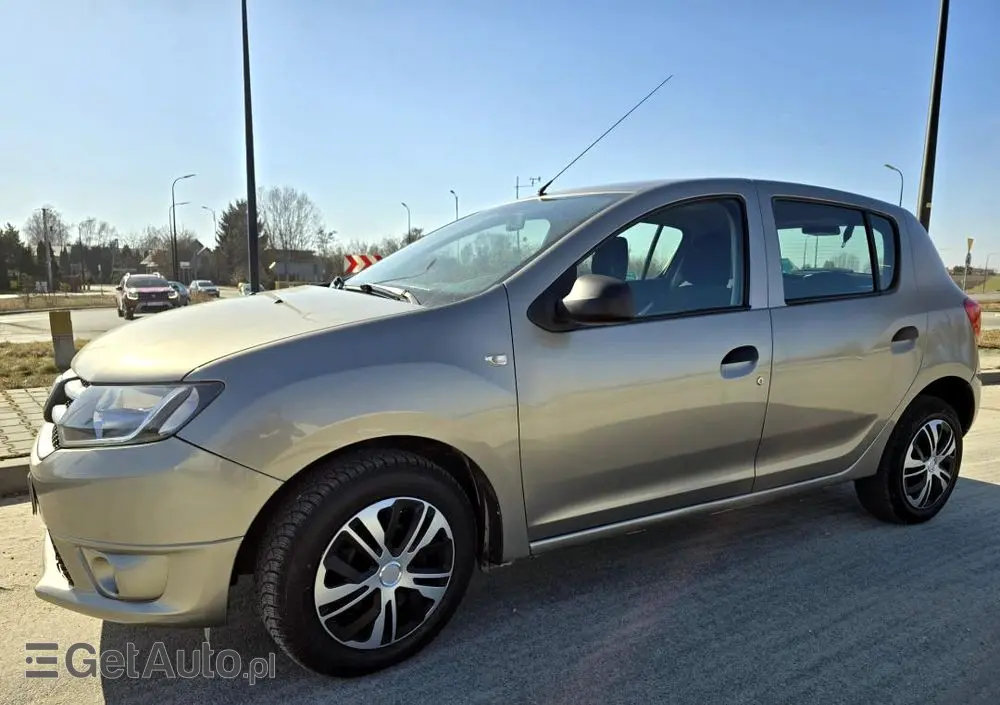 DACIA Sandero 1.2 16V 75 Live II
