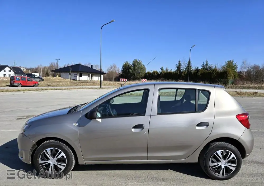 DACIA Sandero 1.2 16V 75 Live II