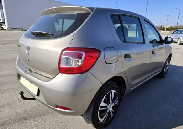 DACIA Sandero 1.2 16V 75 Live II