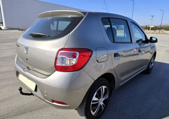 DACIA Sandero 1.2 16V 75 Live II