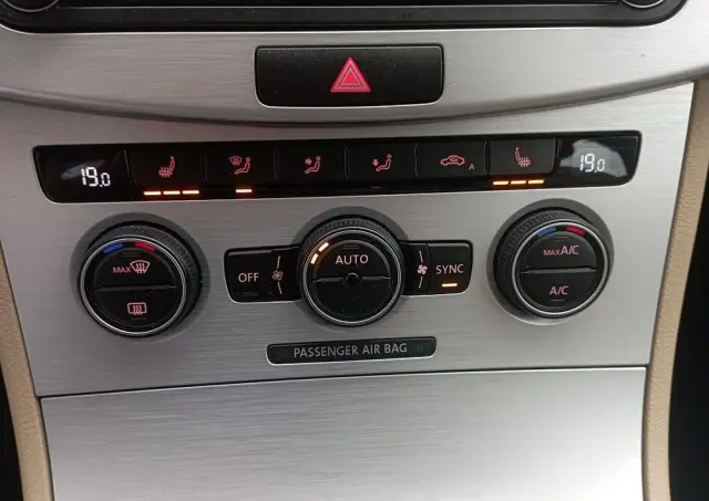 VOLKSWAGEN CC 