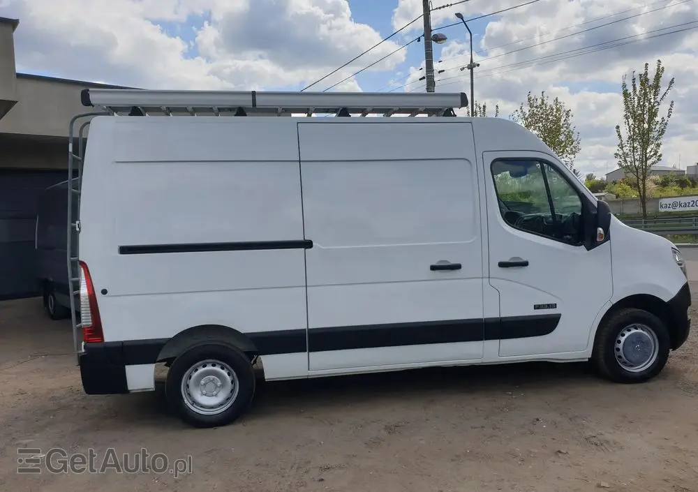 NISSAN NV400 