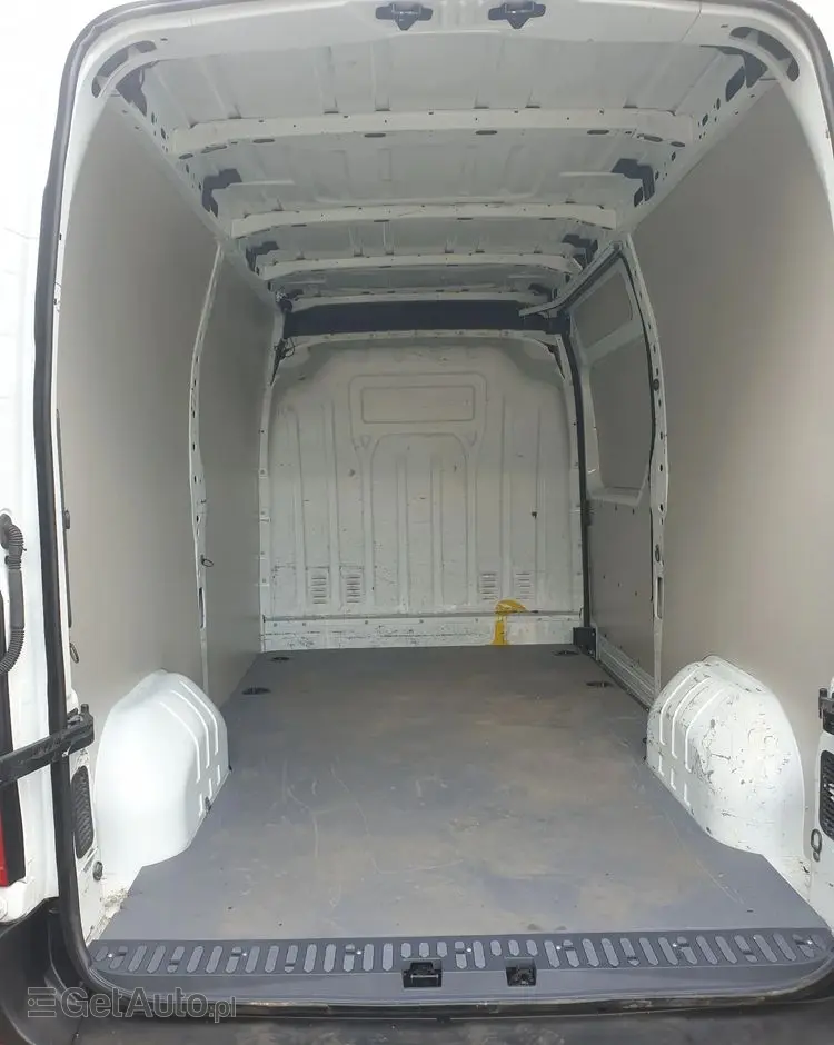 NISSAN NV400 