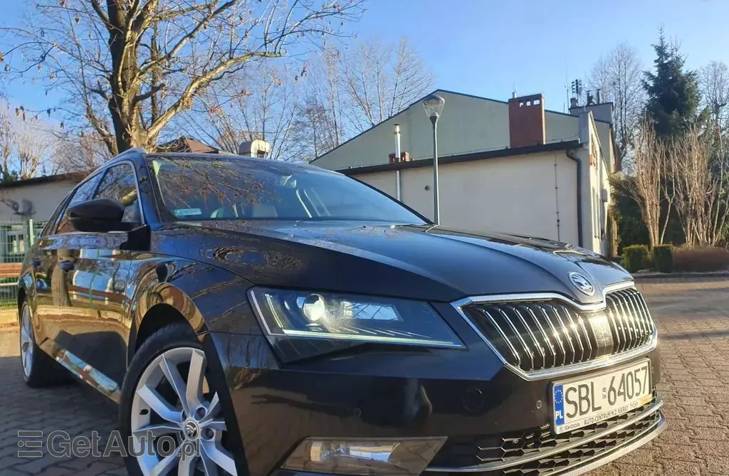 SKODA Superb 