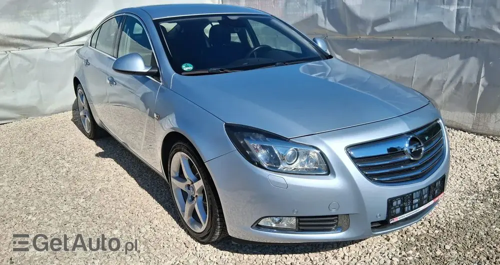 OPEL Insignia 1.6 Turbo Cosmo