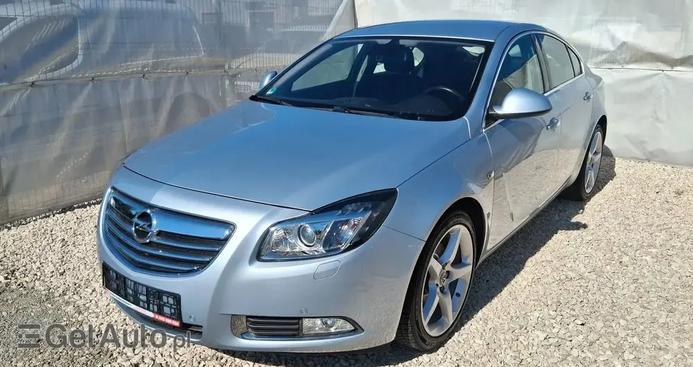 OPEL Insignia 1.6 Turbo Cosmo