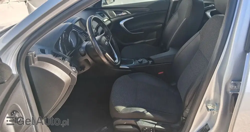 OPEL Insignia 1.6 Turbo Cosmo