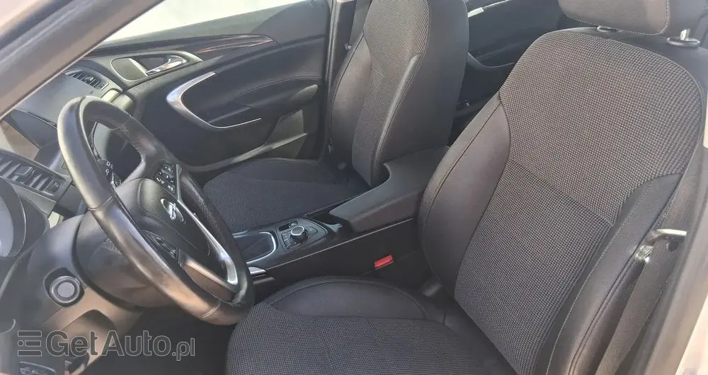 OPEL Insignia 1.6 Turbo Cosmo