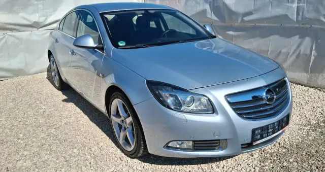 OPEL Insignia 1.6 Turbo Cosmo