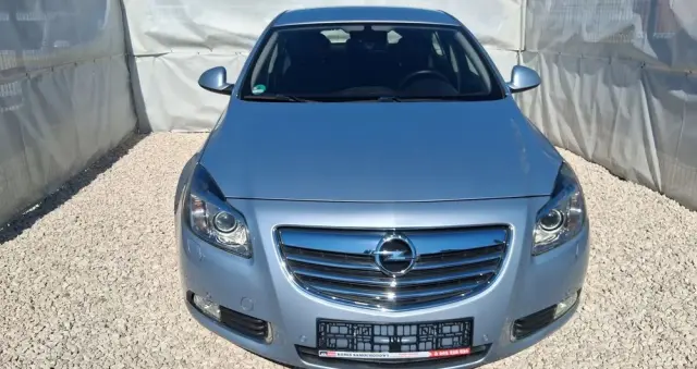OPEL Insignia 1.6 Turbo Cosmo