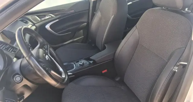 OPEL Insignia 1.6 Turbo Cosmo