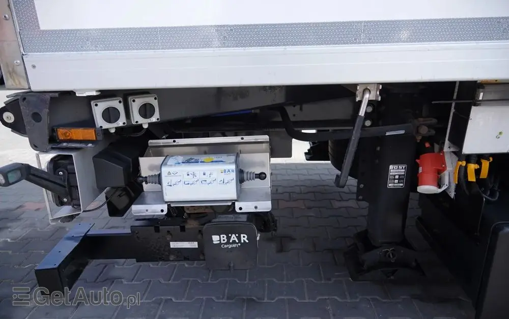 WIELTON PRZYCZEPA CHŁODNIA / IGLOOCAR / THERMO KING - FRIGOBLOCK / WINDA ZAŁADOWCZA / PRZEJAZDOWA / SAF / 2019 ROK 