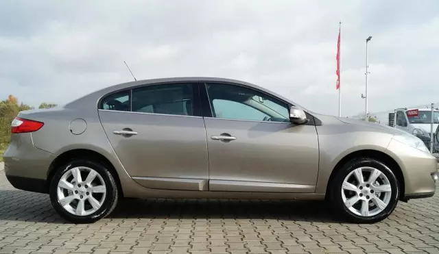 RENAULT Fluence 