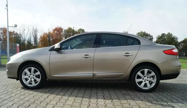 RENAULT Fluence 