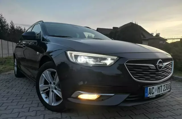OPEL Insignia 