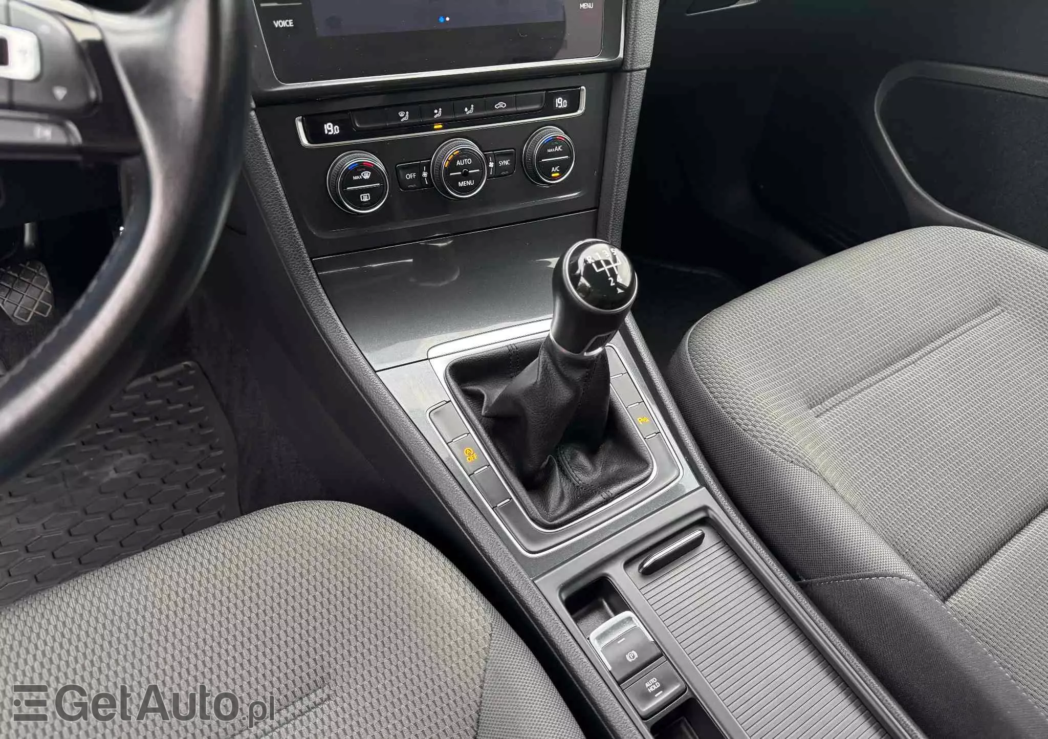 VOLKSWAGEN Golf VII 1.6 TDI BMT Comfortline