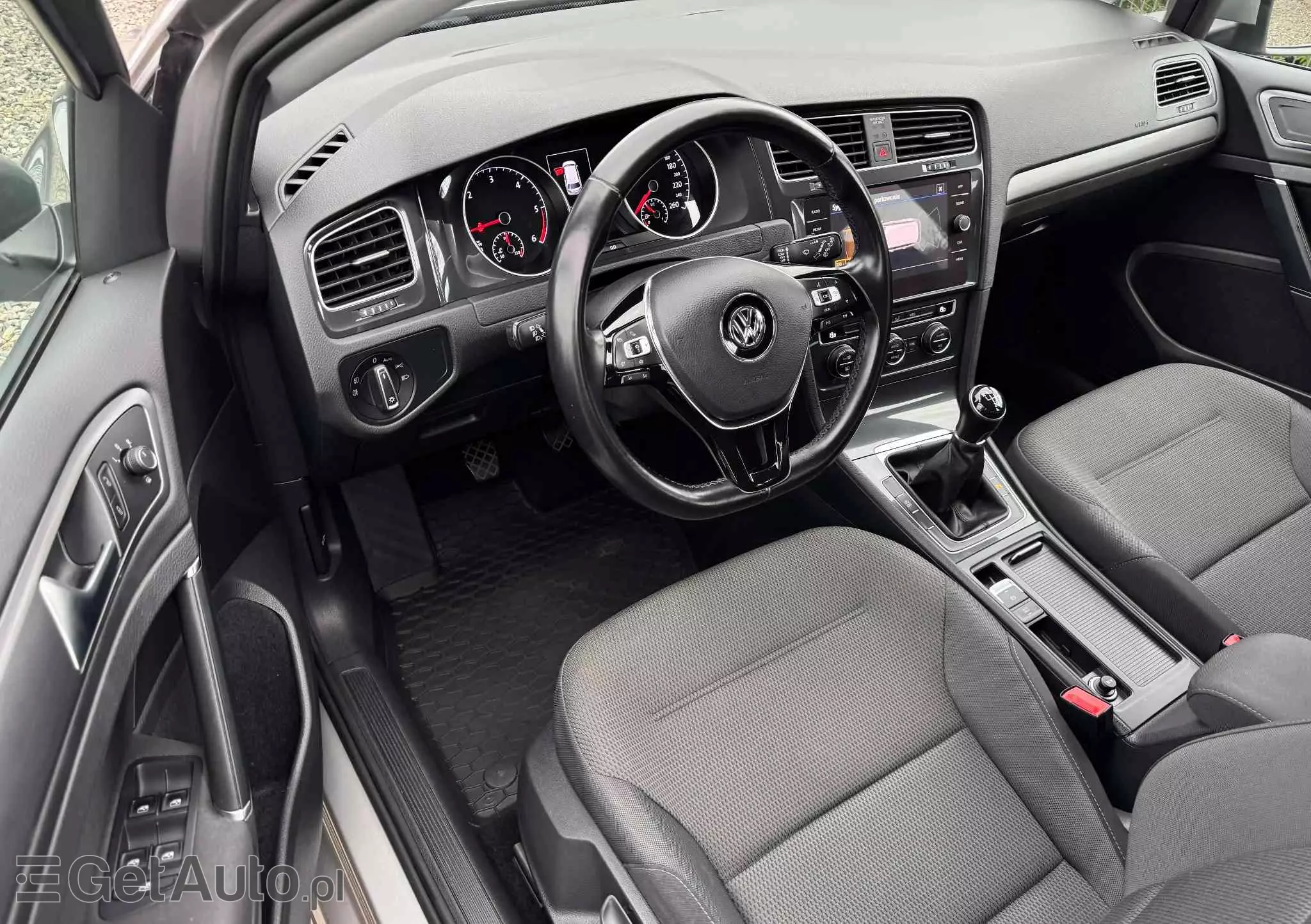 VOLKSWAGEN Golf VII 1.6 TDI BMT Comfortline