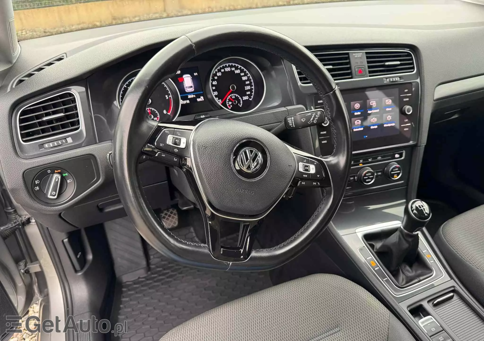 VOLKSWAGEN Golf VII 1.6 TDI BMT Comfortline