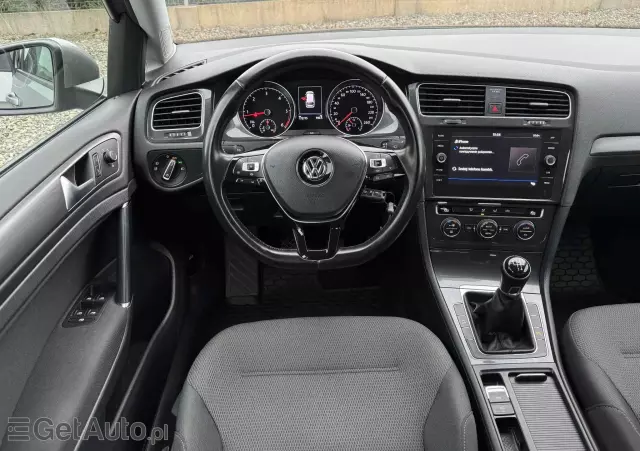 VOLKSWAGEN Golf VII 1.6 TDI BMT Comfortline