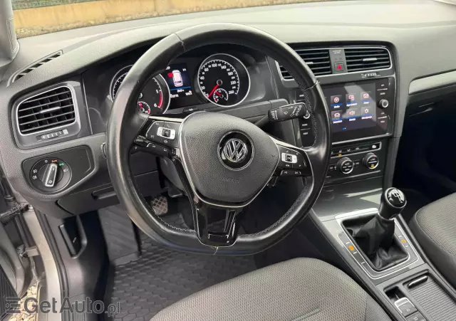 VOLKSWAGEN Golf VII 1.6 TDI BMT Comfortline