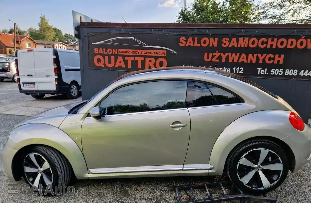 VOLKSWAGEN Beetle 