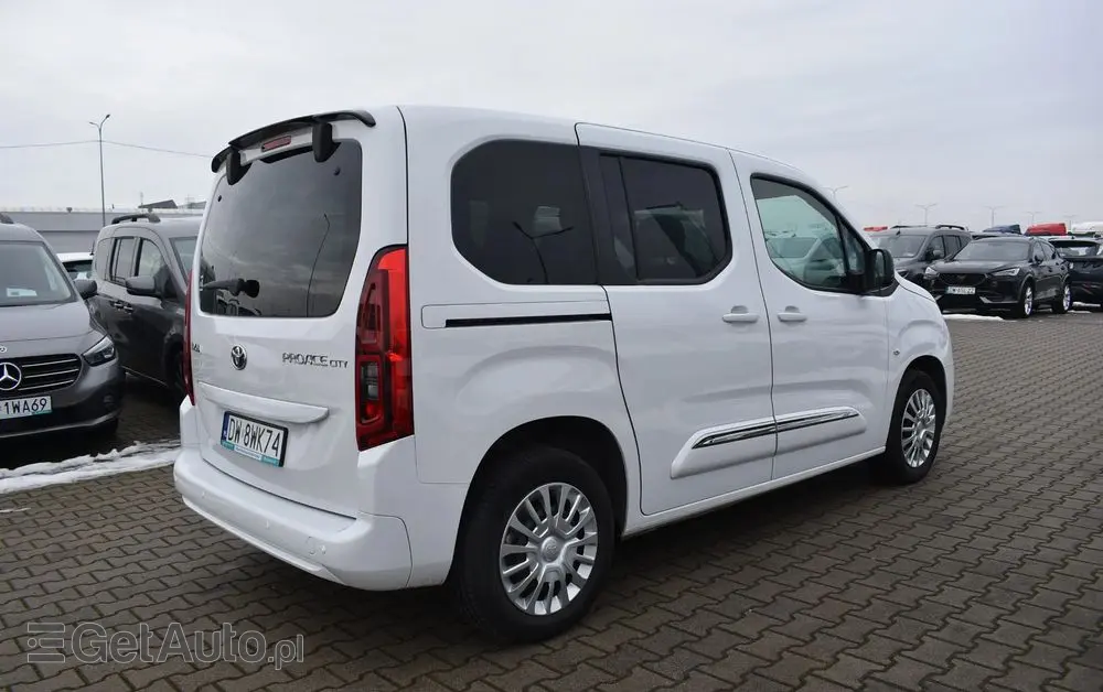TOYOTA Proace City Verso 1.5 D-4D Business