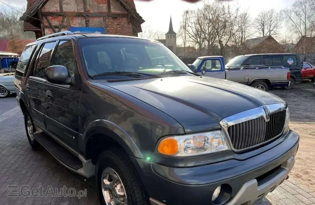 LINCOLN Navigator 