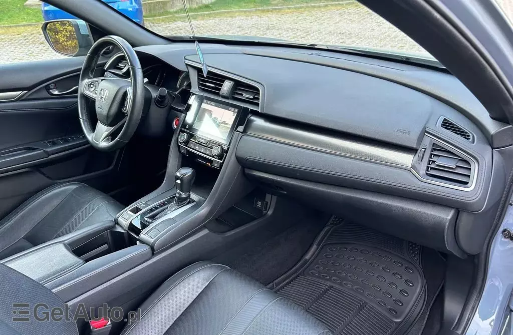 HONDA Civic 1.5 VTEC (180 KM) CVT