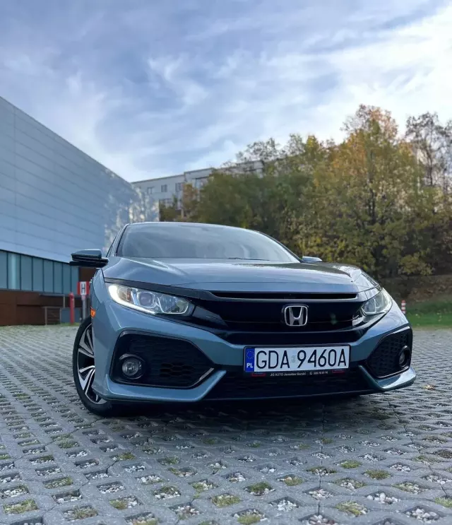HONDA Civic 1.5 VTEC (180 KM) CVT