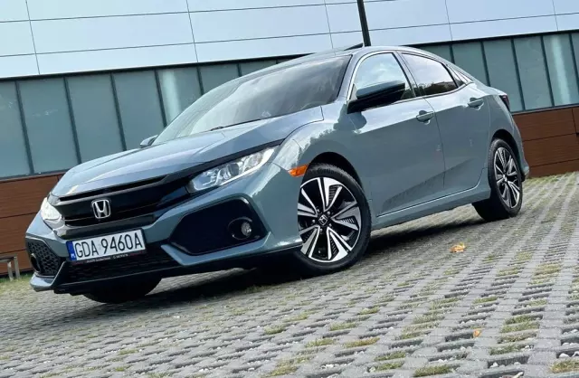 HONDA Civic 1.5 VTEC (180 KM) CVT
