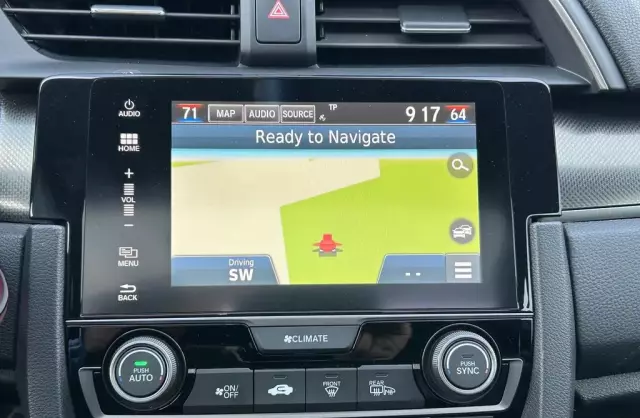 HONDA Civic 1.5 VTEC (180 KM) CVT