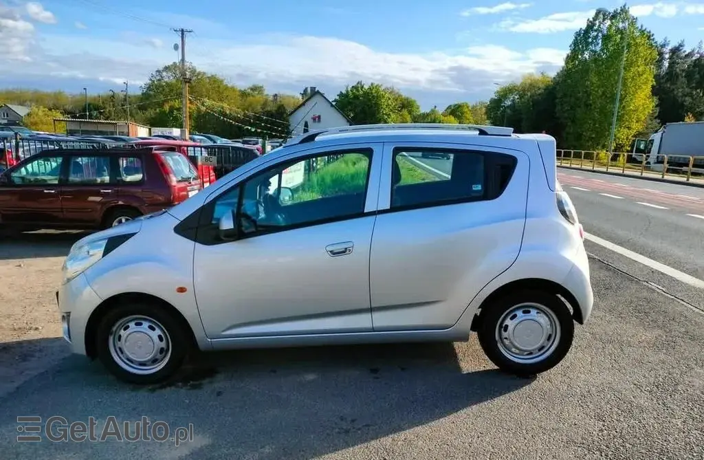 CHEVROLET Spark 