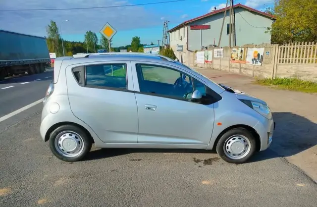 CHEVROLET Spark 