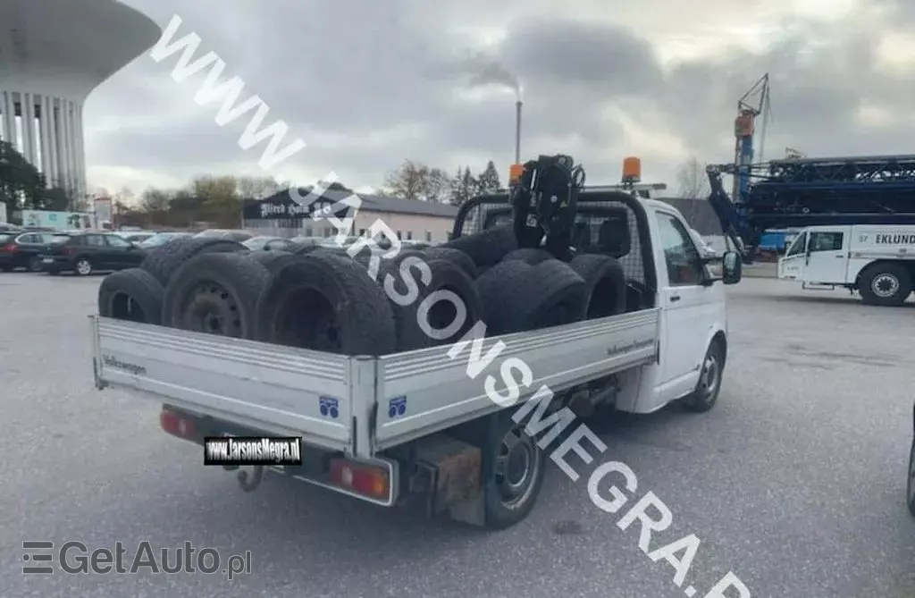VOLKSWAGEN TRANSPORTER 