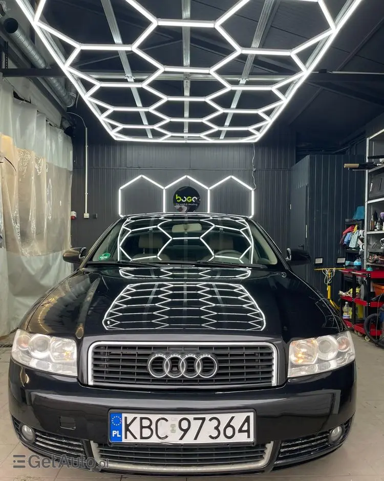 AUDI A4 Limousine 