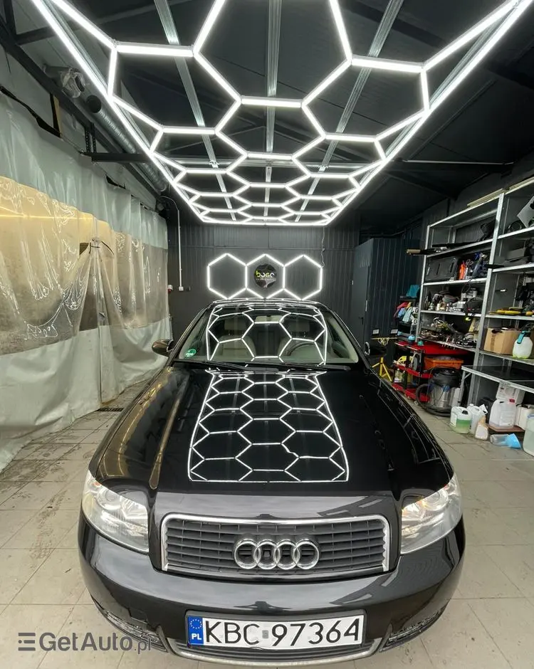 AUDI A4 Limousine 