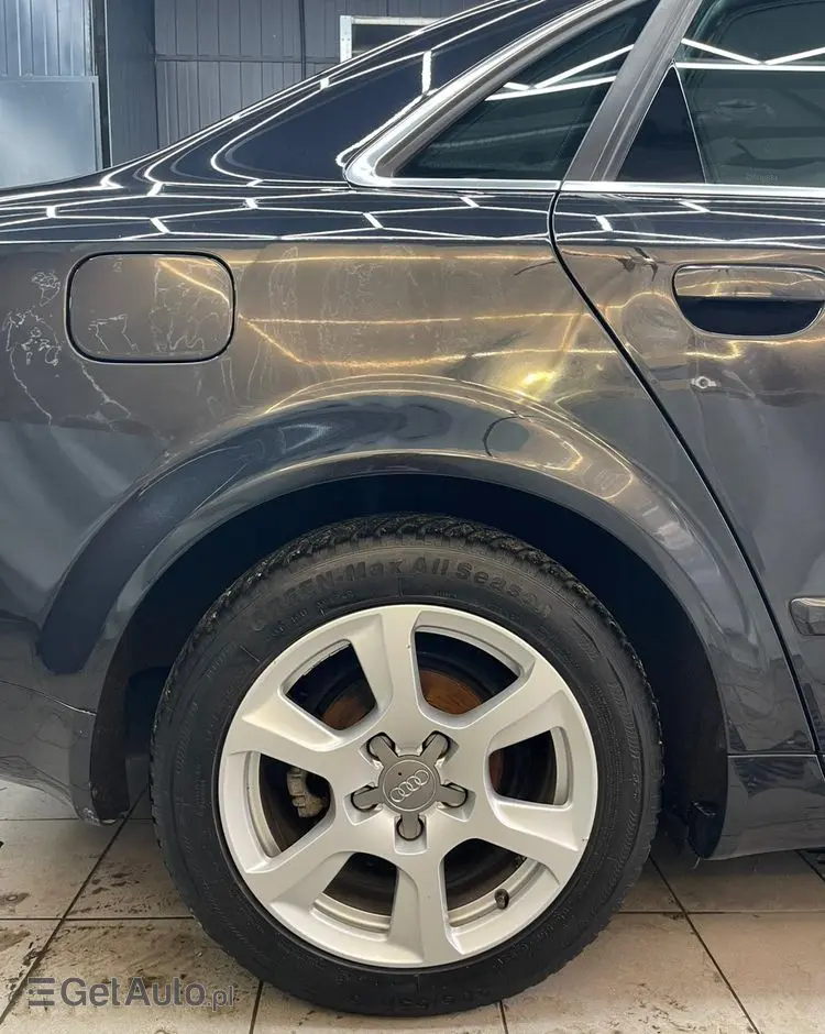 AUDI A4 Limousine 