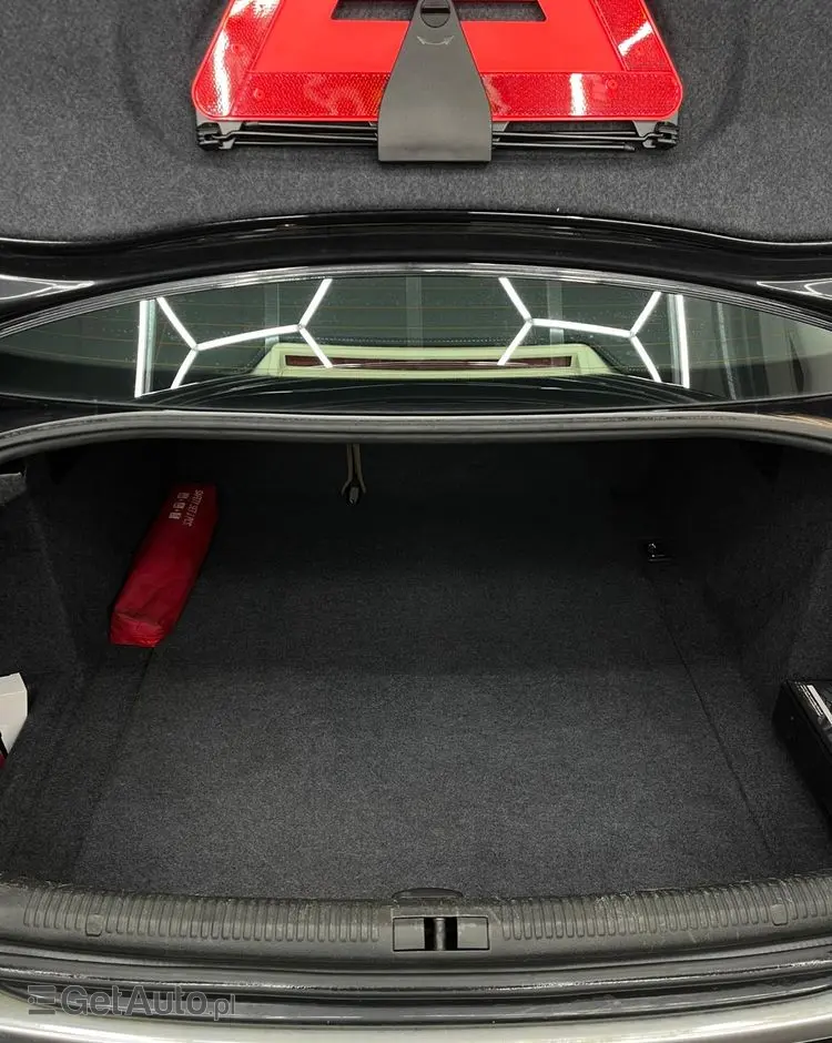 AUDI A4 Limousine 